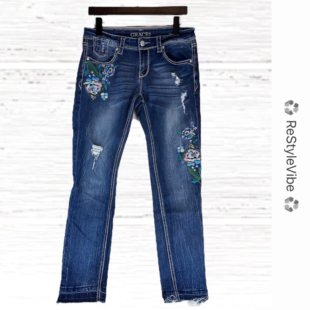 GRACE IN LA Women’s Size 29 Denim Jeans Ankle Embroidered Floral Details Stretch